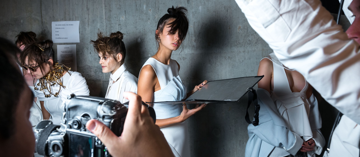 Dirección de arte: campañas publicitarias de moda desde el concepto hasta la impresión